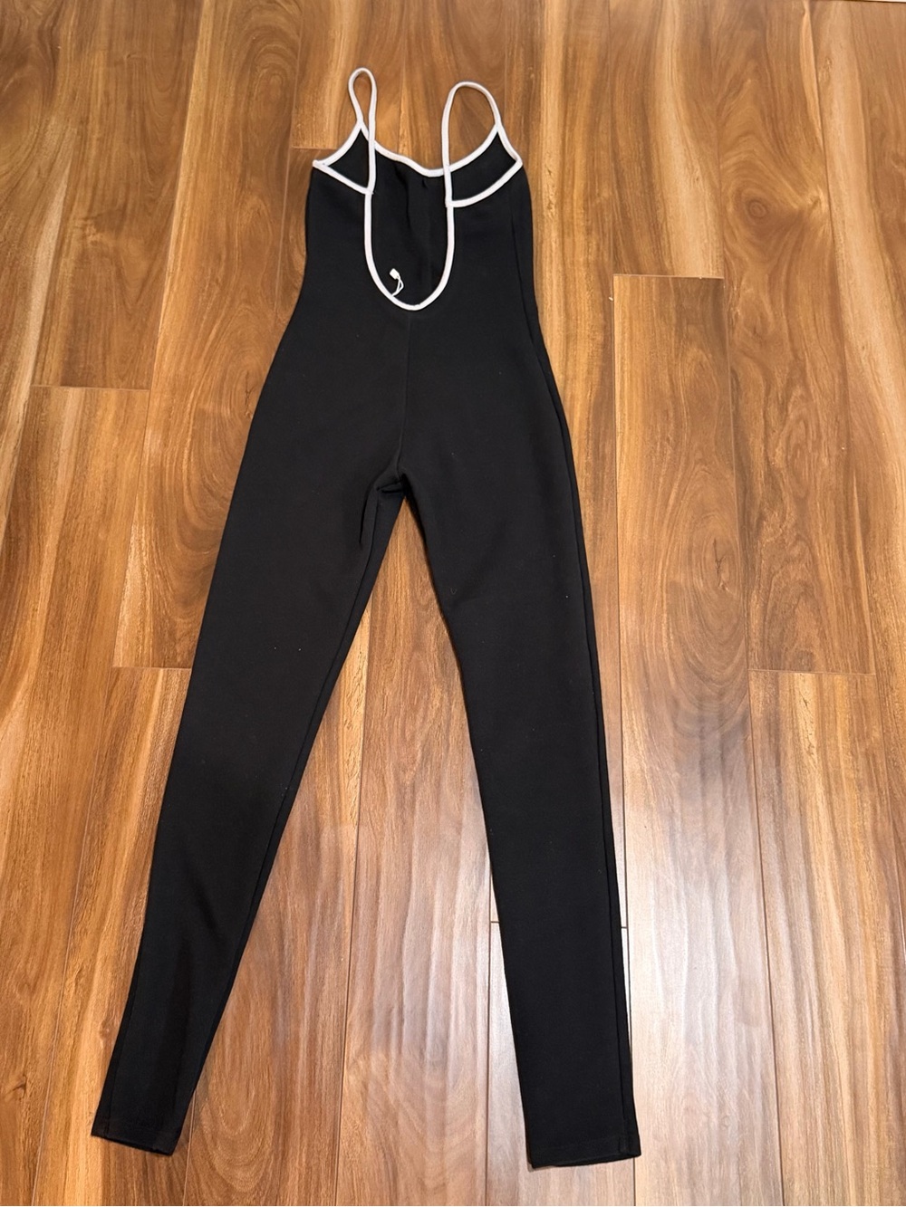Zara Black Spaghetti Strap Slim Jumpsuit with White Trim - Picture 4 of 6